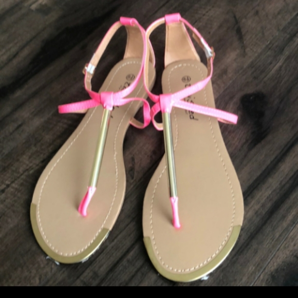 Sandals - Picture 3 of 5